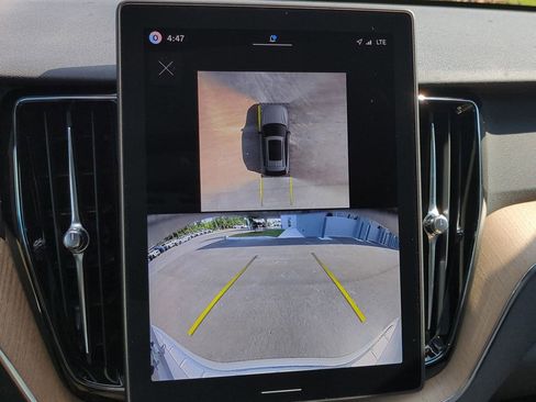 New 2026 Volvo XC60 B5 Plus AWD/4WD image 15