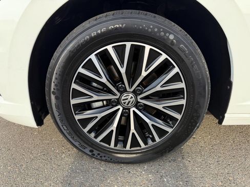 Used 2021 Volkswagen Jetta SE FWD image 13