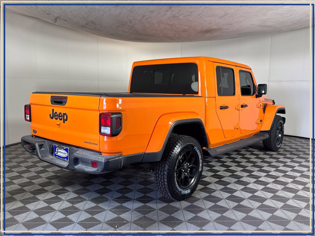 Certified 2025 Jeep Gladiator Sport AWD/4WD image 9