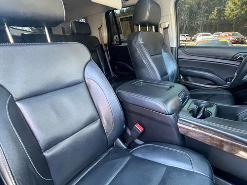 Used 2019 Chevrolet Tahoe LT image 32