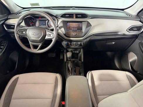 Used 2021 Chevrolet TrailBlazer LT AWD/4WD image 13