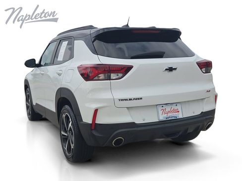 Used 2021 Chevrolet TrailBlazer RS w/ Sun and Liftgate Package FWD image 3