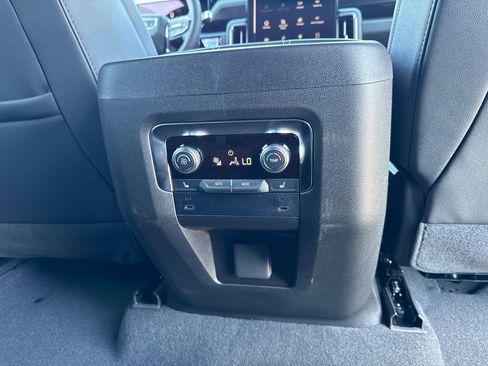 Used 2026 GMC Yukon Elevation image 21