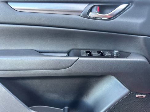 Used 2019 MAZDA CX-5 Touring image 10