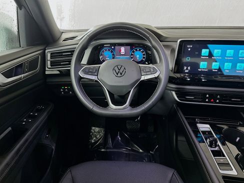 New 2026 Volkswagen Atlas Cross Sport SE image 21