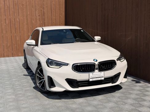Used 2022 BMW 230i Coupe w/ Convenience Package RWD image 12