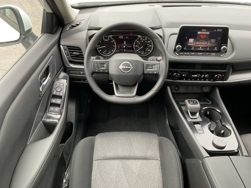 New 2026 Nissan Rogue SV w/ Cold Weather Package AWD/4WD image 15