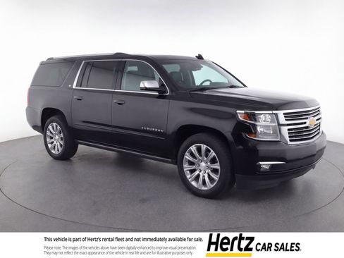 Used 2023 Chevrolet Suburban Premier image 1