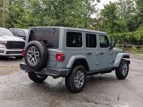 New 2026 Jeep Wrangler Unlimited Sahara w/ Safety Group AWD/4WD image 3