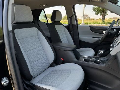 Used 2024 Chevrolet Equinox LS w/ Driver Confidence II Package FWD image 32