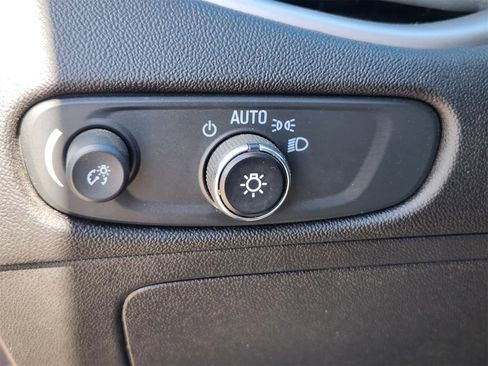 Used 2023 Chevrolet Malibu LT image 17