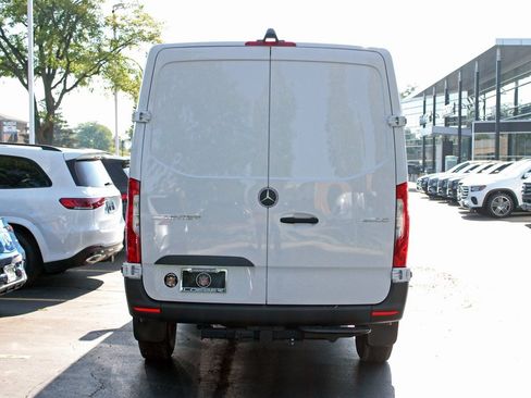 Used 2025 Mercedes-Benz Sprinter 2500 image 4
