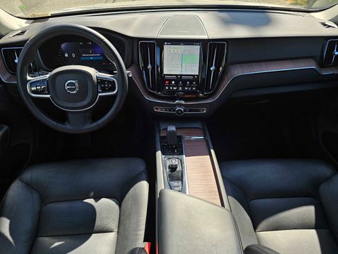 Certified 2023 Volvo XC60 B5 Plus w/ Protection Package Premier AWD/4WD image 19