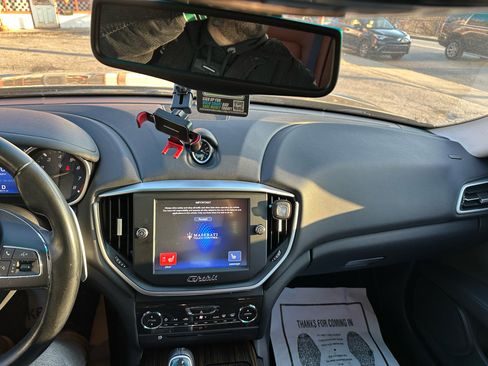 Used 2015 Maserati Ghibli S Q4 image 26