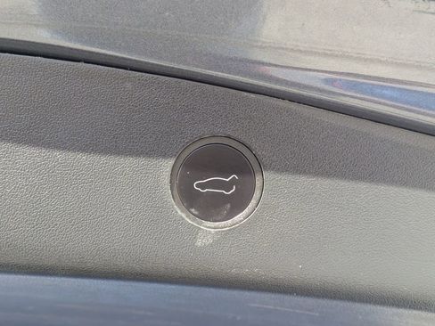 Used 2023 Tesla Model 3 Standard Range image 11