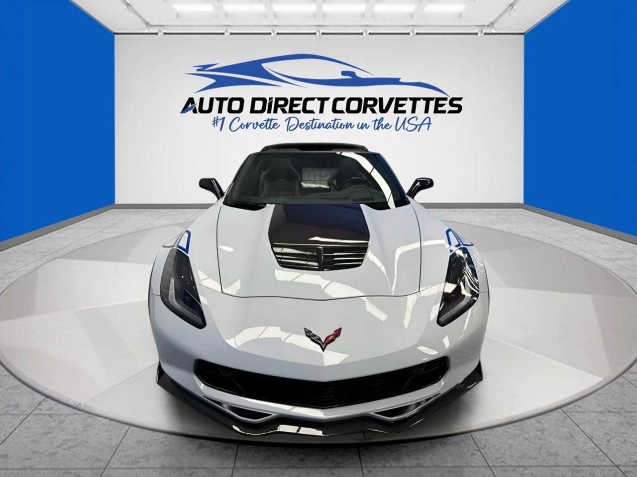 Used 2018 Chevrolet Corvette Z06 w/ Carbon 65 Edition RWD image 2