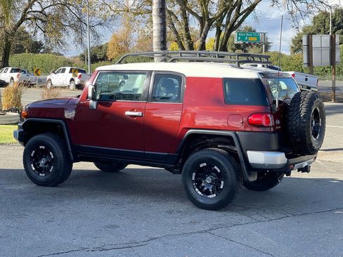 Used 2008 Toyota FJ Cruiser 4WD image 5