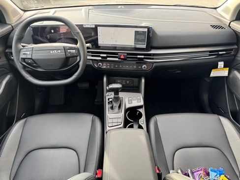 New 2026 Kia Sportage SX FWD image 11