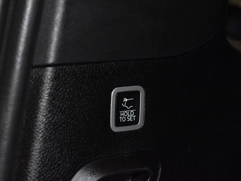 Used 2024 Jeep Wagoneer Series II image 38