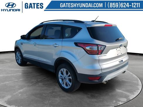 Used 2018 Ford Escape SE AWD/4WD image 7