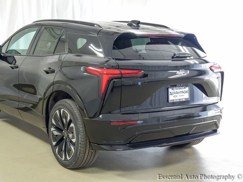 New 2026 Chevrolet Blazer EV RS image 7