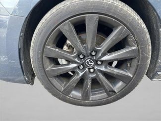 Used 2023 MAZDA MAZDA3 s video 2