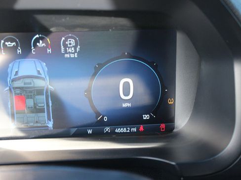 Used 2024 Ford F150 XLT w/ FX4 Off-Road Package image 9