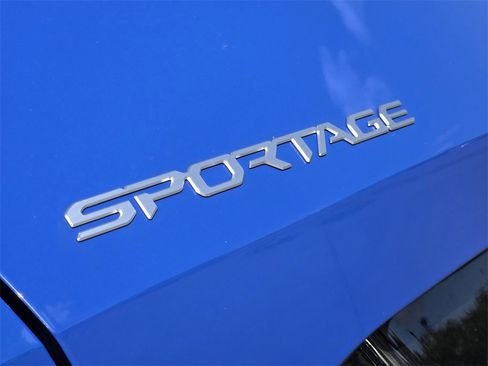 New 2026 Kia Sportage SX image 7