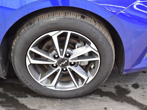 Used 2023 Kia Forte LXS w/ LXS Technology Package image 48