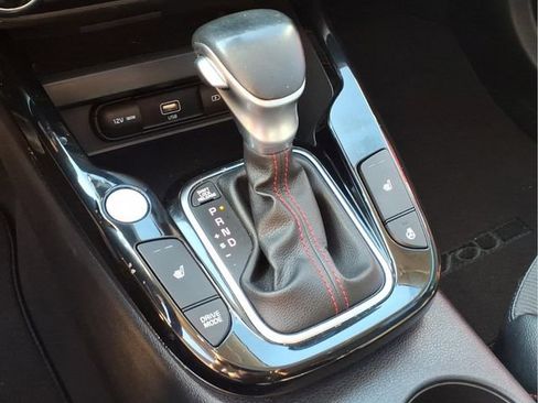 Used 2020 Kia Soul GT-Line FWD image 11