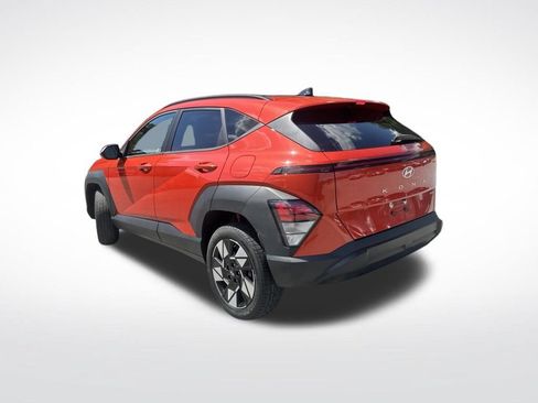 Used 2024 Hyundai Kona SEL AWD/4WD image 4