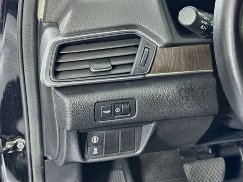 Used 2018 Honda Accord EX-L image 10