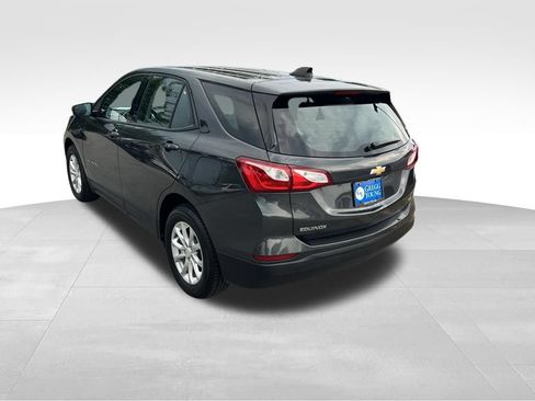 Used 2019 Chevrolet Equinox LS AWD/4WD image 4