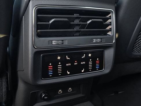 New 2026 Audi Q8 Premium Plus image 19