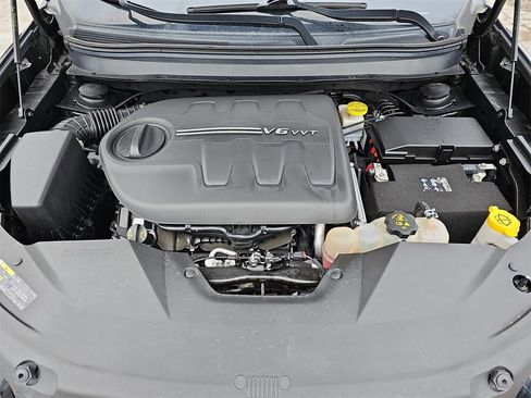 Used 2022 Jeep Cherokee Trailhawk w/ Comfort/Convenience Group image 27