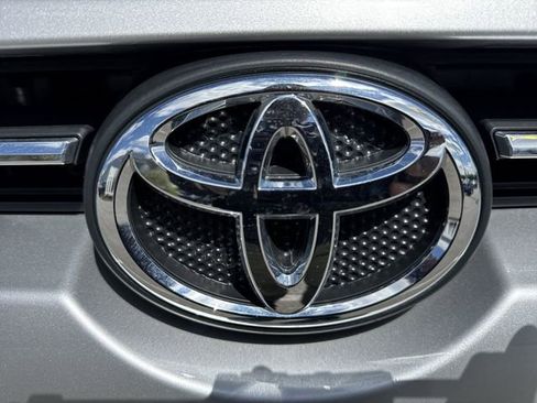 Used 2024 Toyota 4Runner TRD Off-Road Premium w/ Moonroof Package AWD/4WD image 32