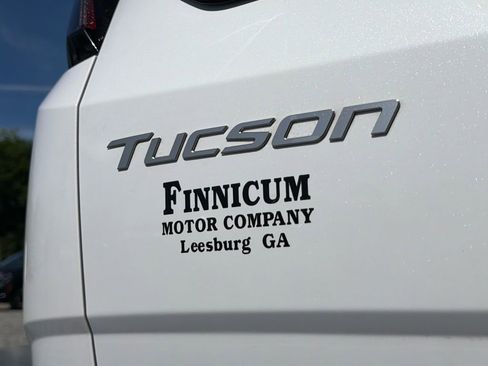 Used 2025 Hyundai Tucson Limited FWD image 18