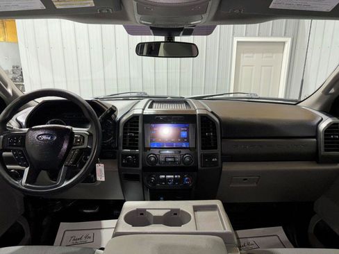 Used 2021 Ford F250 XL w/ Power Equipment Group image 17