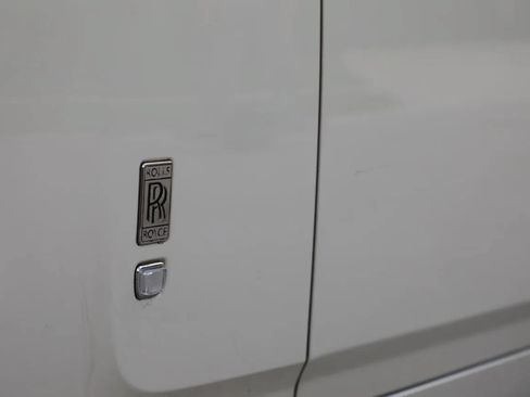 Used 2011 Rolls-Royce Phantom Sedan RWD image 45