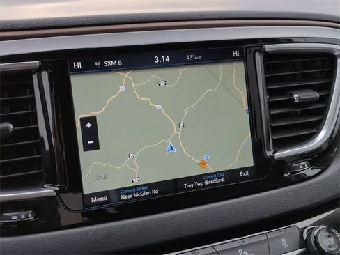 Used 2018 Chrysler Pacifica Touring-L Plus w/ Tire & Wheel Group image 30