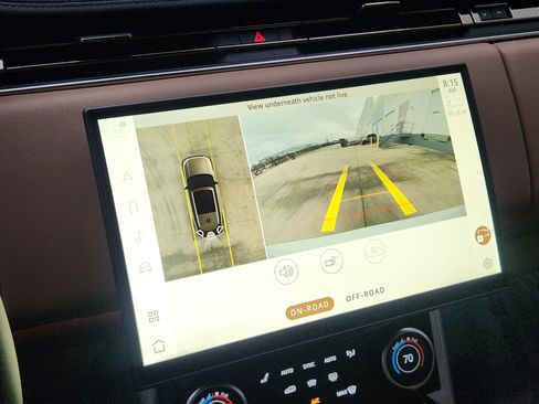 Certified 2023 Land Rover Range Rover Long Wheelbase SE image 18