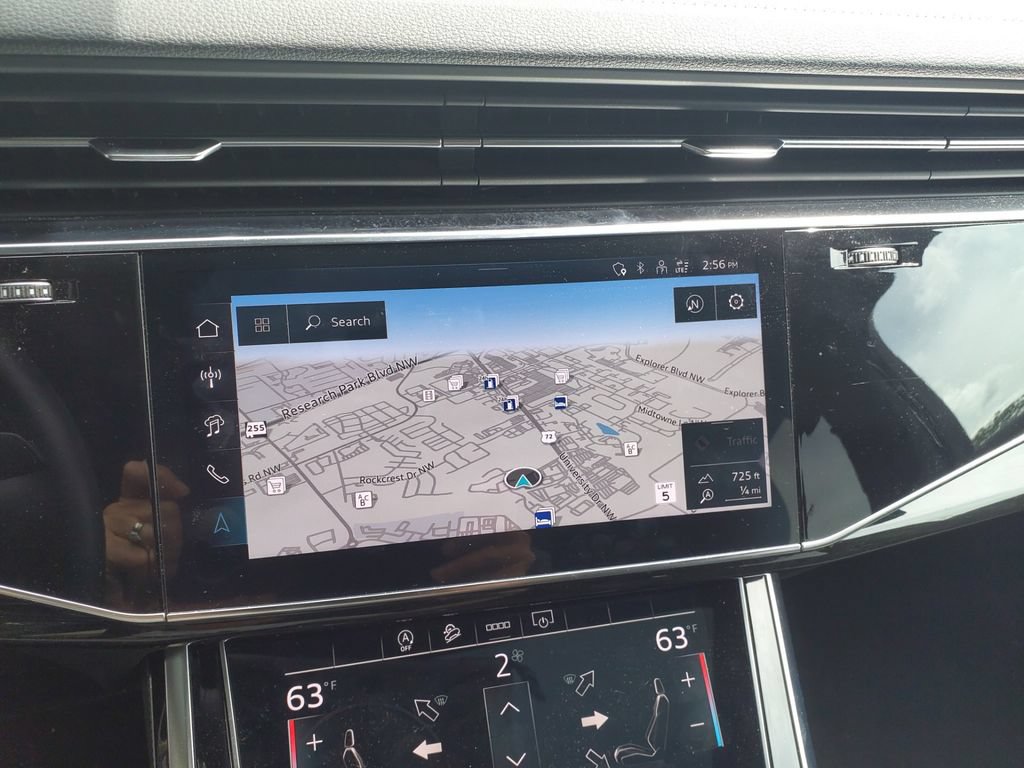Used 2025 Audi Q7 3.0T Premium Plus AWD/4WD image 31