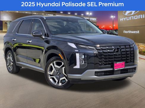Used 2025 Hyundai Palisade SEL image 1