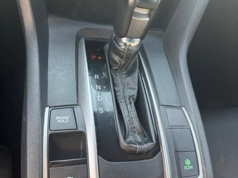 Used 2019 Honda Civic Sport image 12