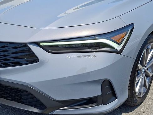 Certified 2026 Acura Integra FWD image 9