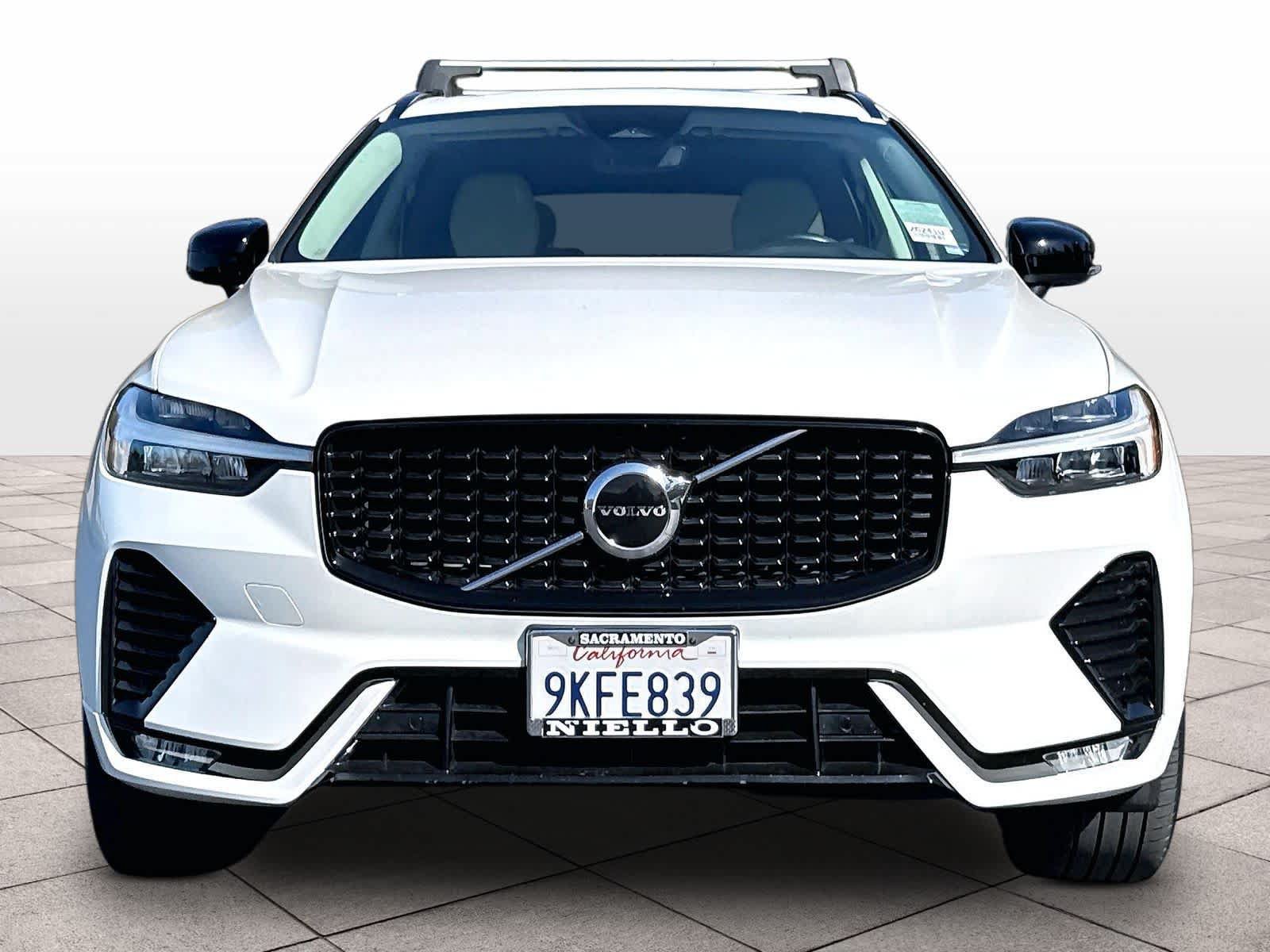 Used 2024 Volvo XC60 B5 Core AWD/4WD image 7