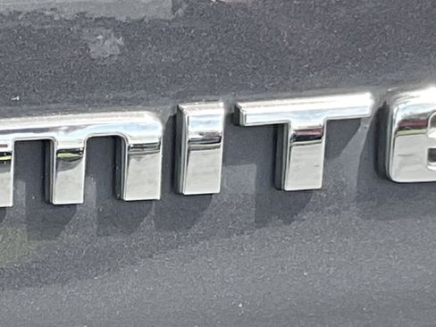 Used 2024 Jeep Grand Cherokee Limited AWD/4WD image 8