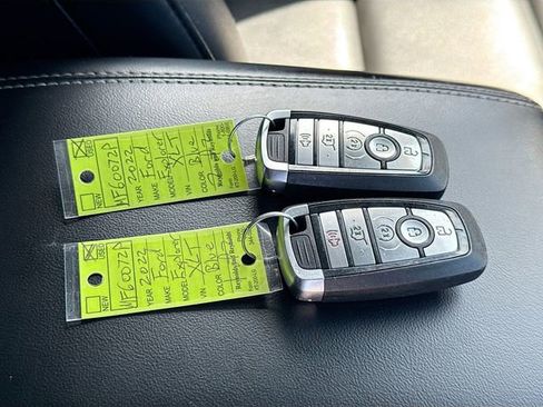 Certified 2022 Ford Explorer XLT w/ Equipment Group 202A image 37