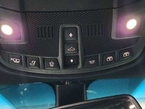 Used 2018 Lincoln Continental Reserve image 35