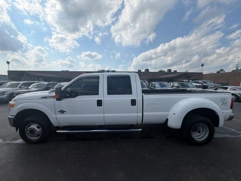 Used 2012 Ford F350 XLT w/ Snow Plow Prep Pkg AWD/4WD image 6